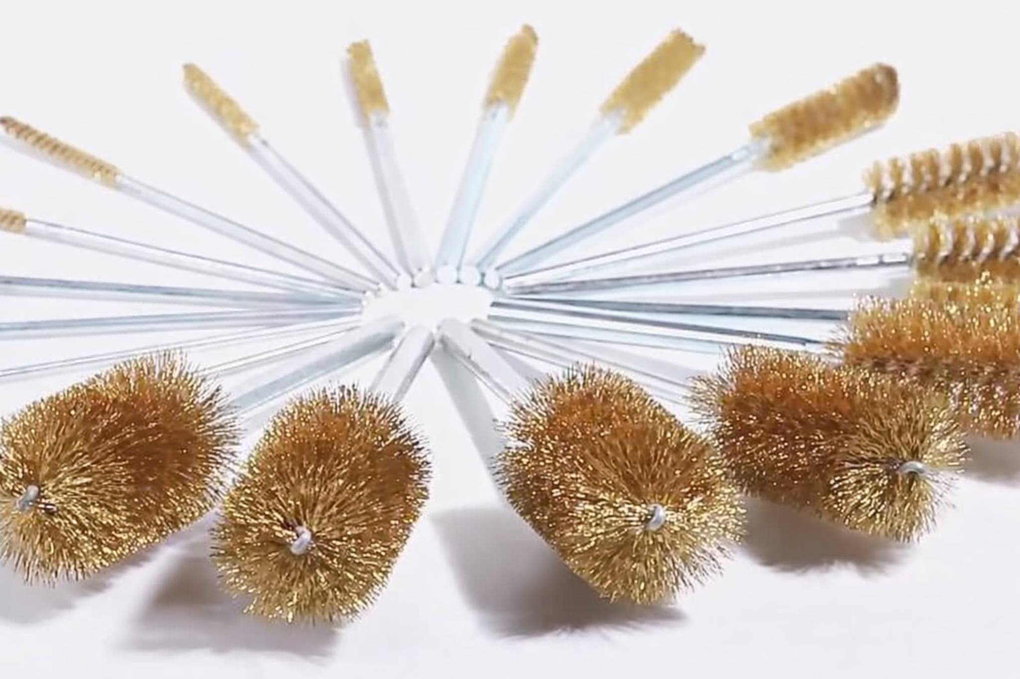 choi-dong-ve-sinh-duong-ong-giai-phap-tay-ri-danh-bavia-long-trong-chuyen-dung